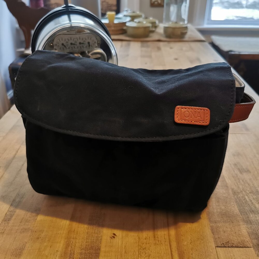 Ona Roma Camera Insert